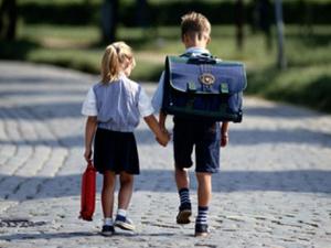 Támogatják az iskolakezdést Ausztriában